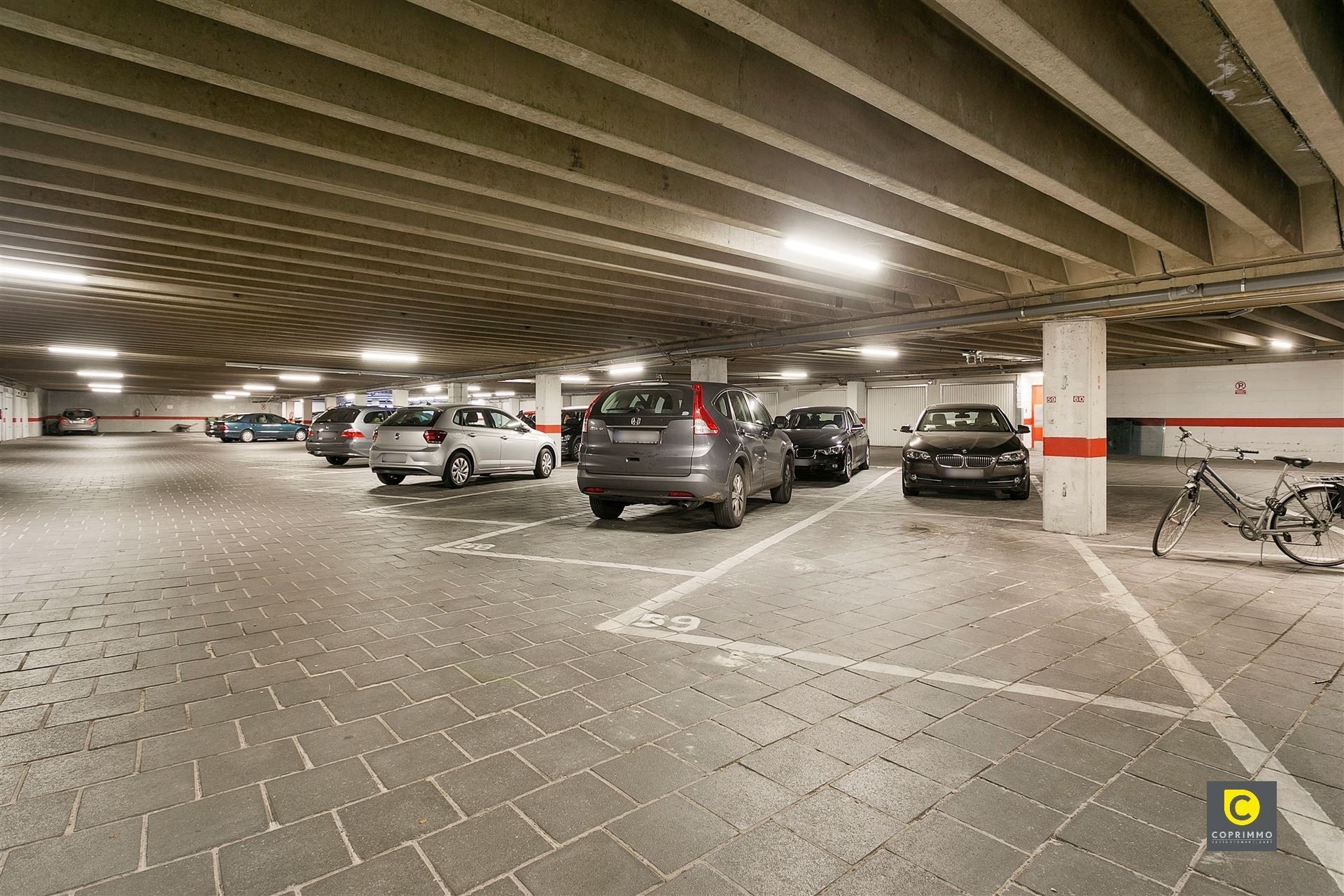 Ondergrondse garagebox + staanplaats foto 4