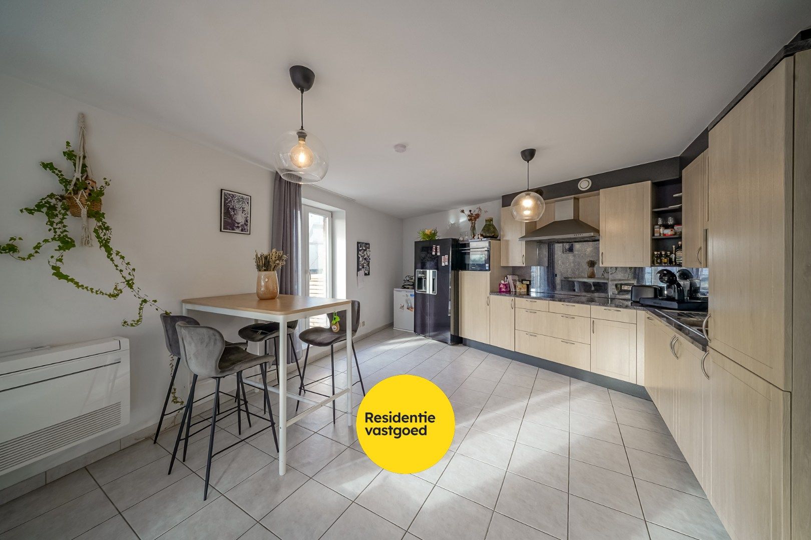 Instapklaar 2-slaapkamerappartement met ruim terras vlakbij het strand te Bredene foto 12