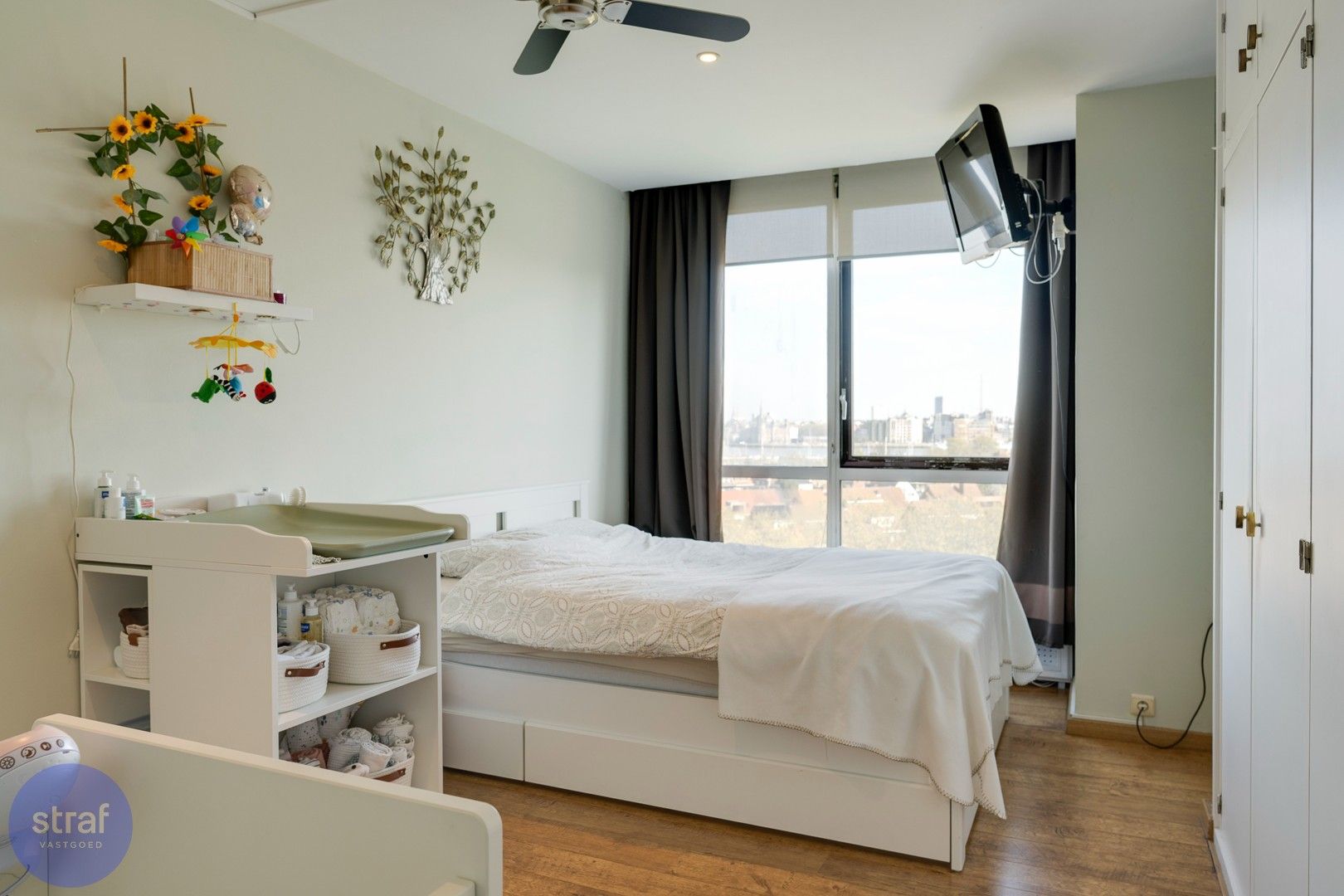 Een prachtig 1-slaapkamerappartement op de 7de verdieping van de Panorama Tower foto 8
