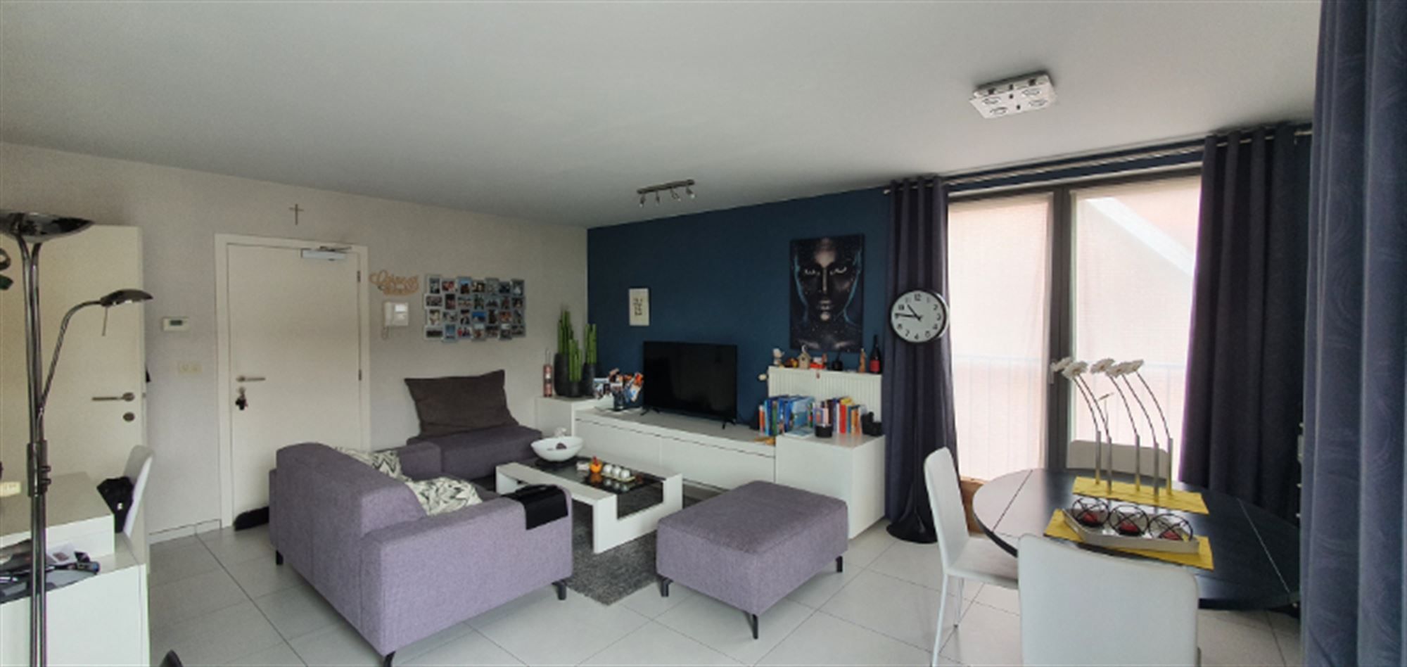 Modern appartement met terras foto 3