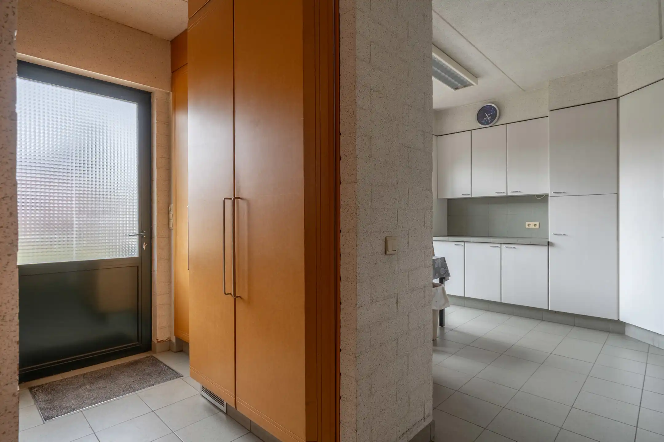 Interessant handelspand met woonst op gunstige locatie foto 12