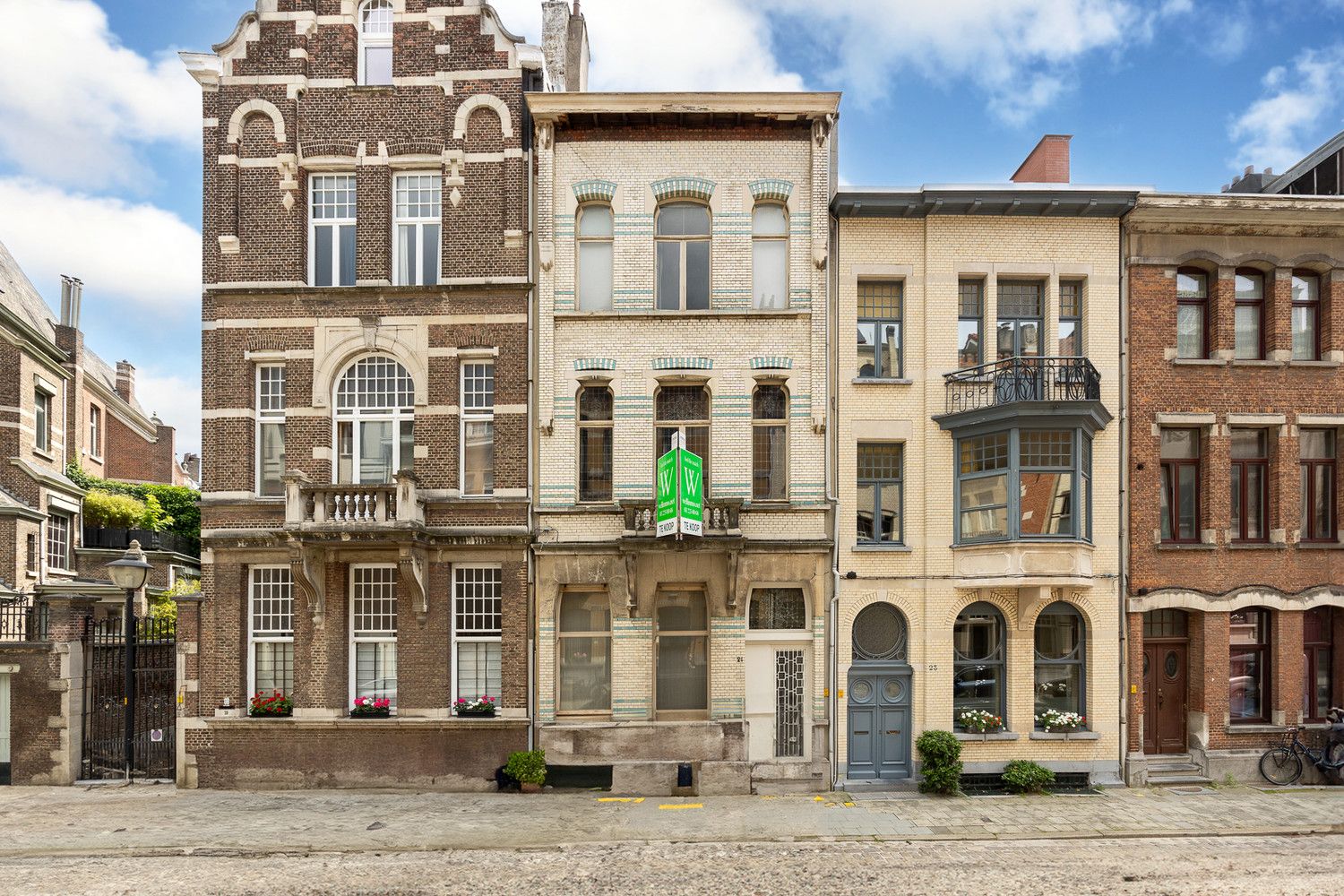 Monumentale herenwoning (420m²) met 7 slaapkamers, 3 badkamers en zonnige stadstuin op toplocatie te Zurenborg foto 2