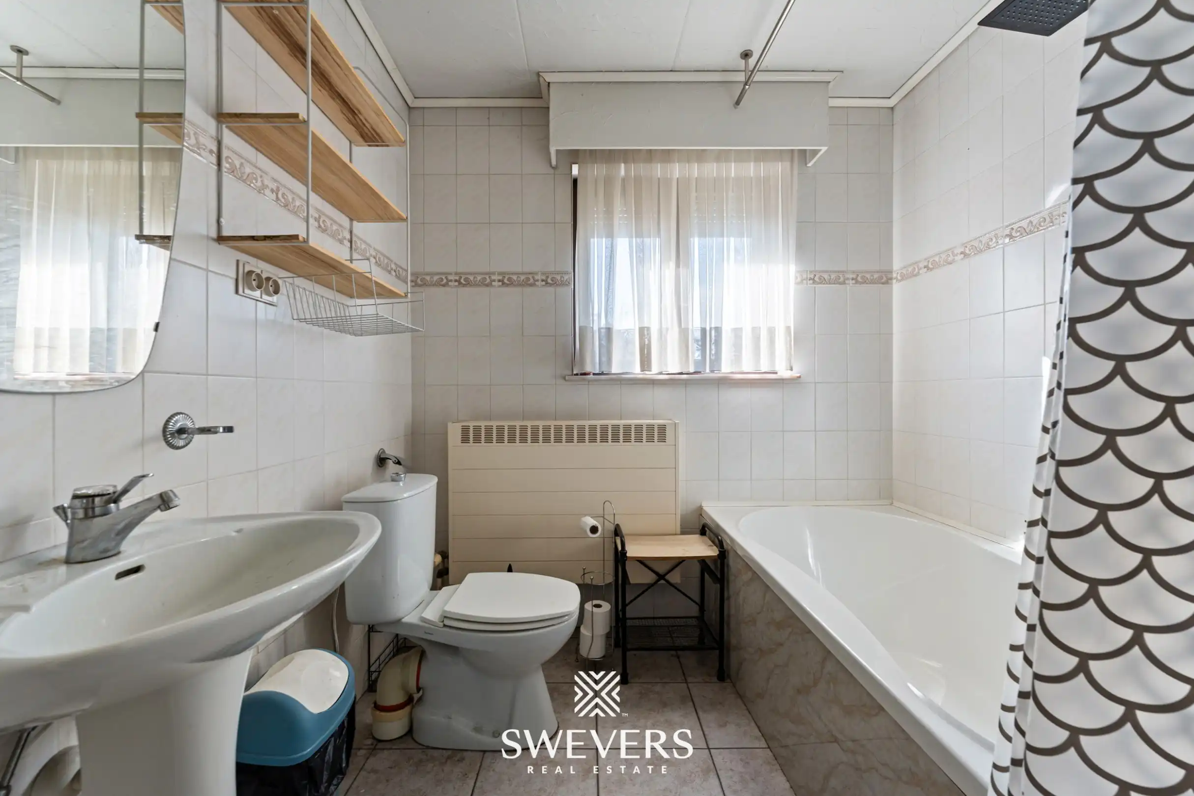 Instapklare splitlevelwoning met 5 slaapkamers rustige en centrale gelegen foto 14