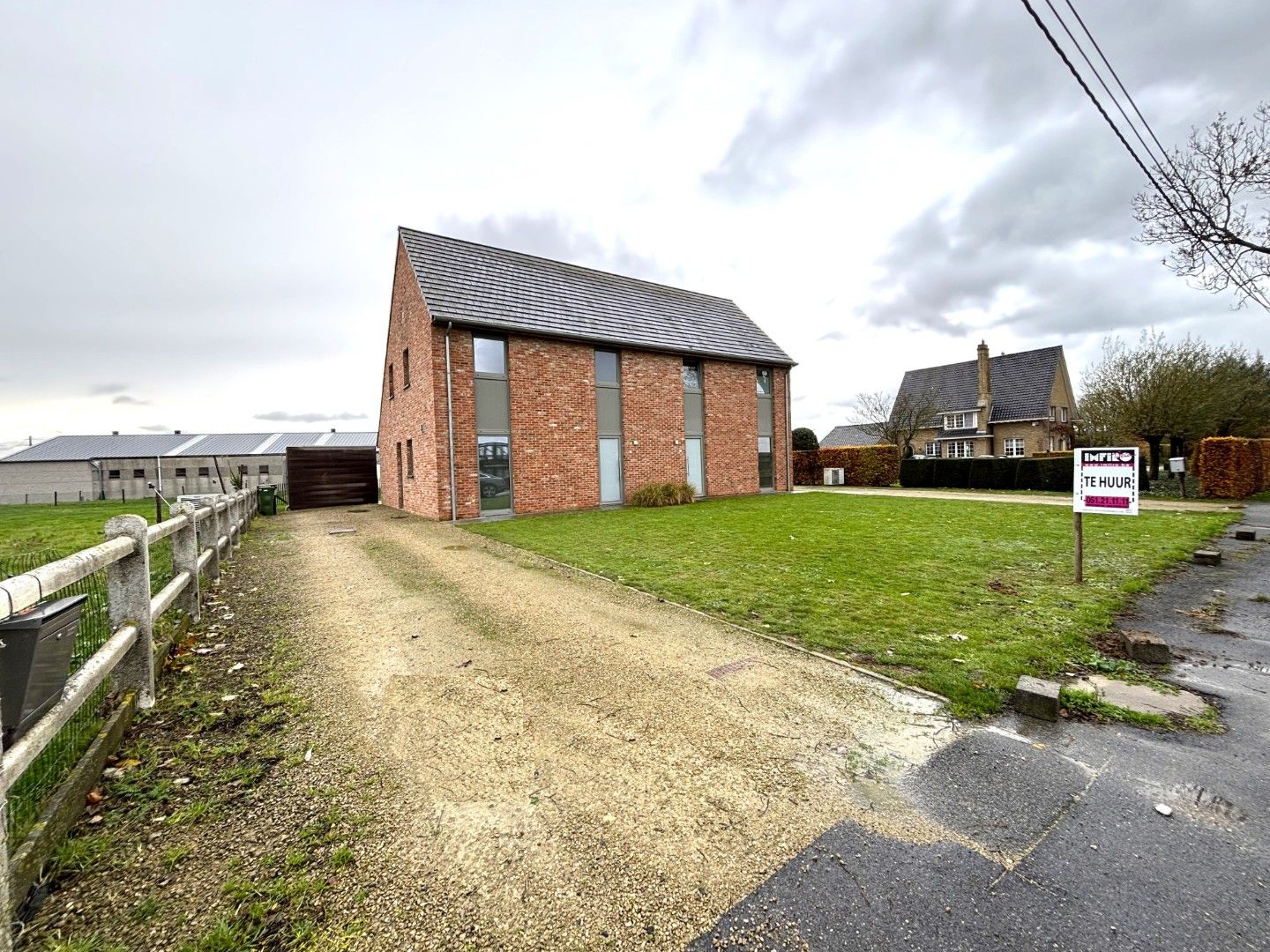 Halfopen woning te huur te Vleteren foto {{pictureIndex}}