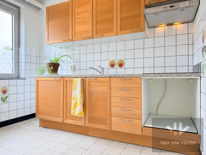 Gerenoveerd 2-slaapkamer appartement! foto 2