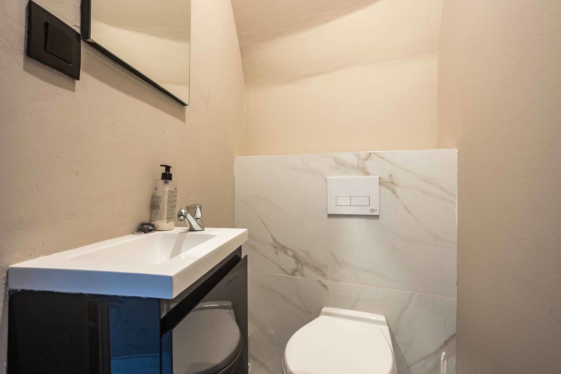 Gerenoveerde stadswoning met tuin en 3 SLP foto 21