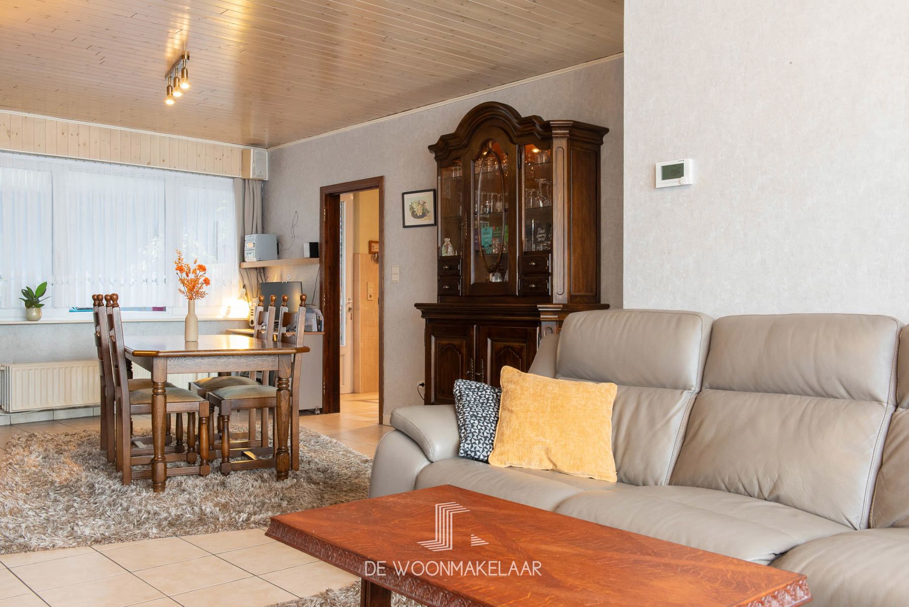 Woning met 3 slaapkamers, garage en zolder met potentieel foto 3