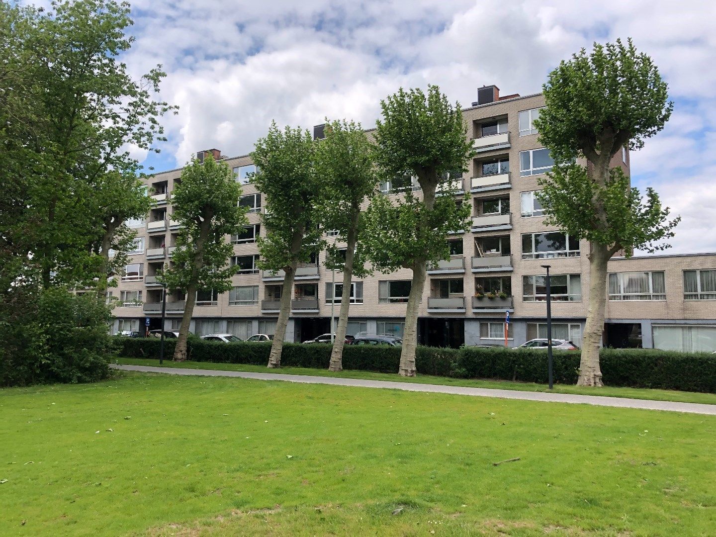 Ruim appartement met terras en prachtig zicht op de Durme, garage en 2 slaapkamers in Lokeren  foto 17