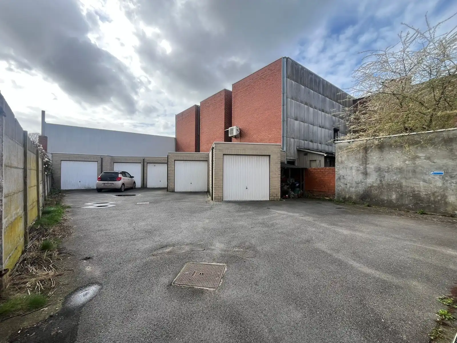 Opbrengsteigendom in Zulte met 6 appartementen, garages en staanplaats – volledig verhuurd foto 11