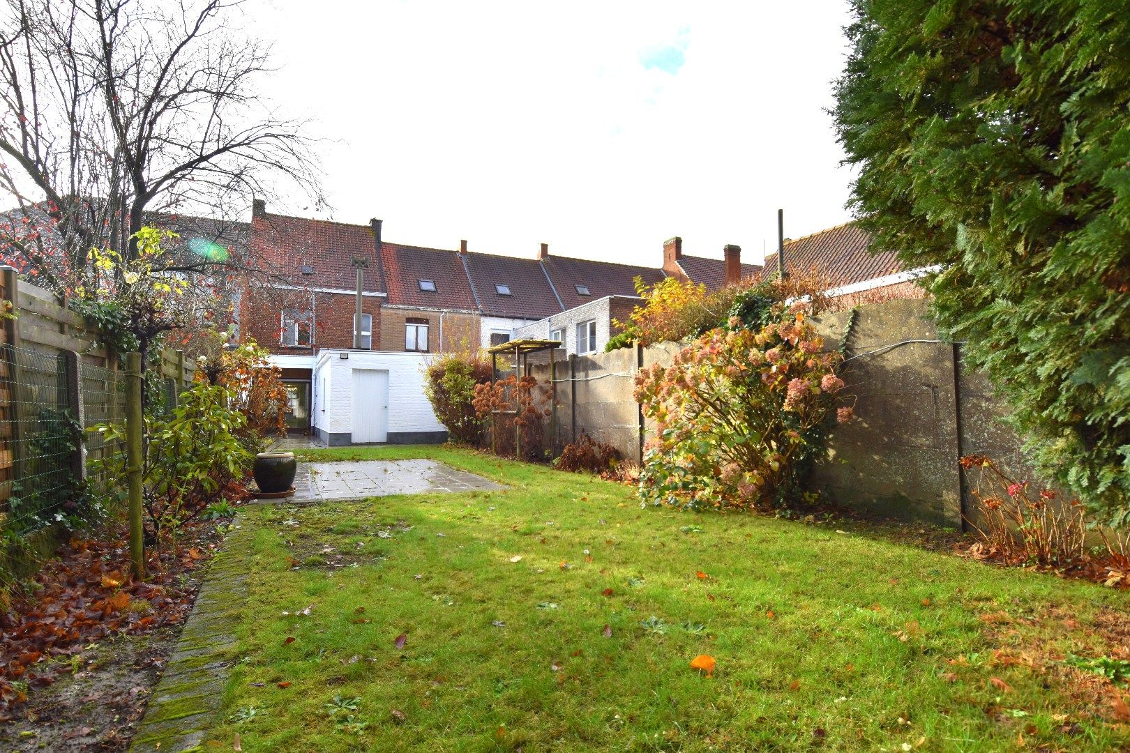 Sfeervolle gezinswoning met 4 slaapkamers, garage én tuin te koop in Kuurne-centrum foto 14