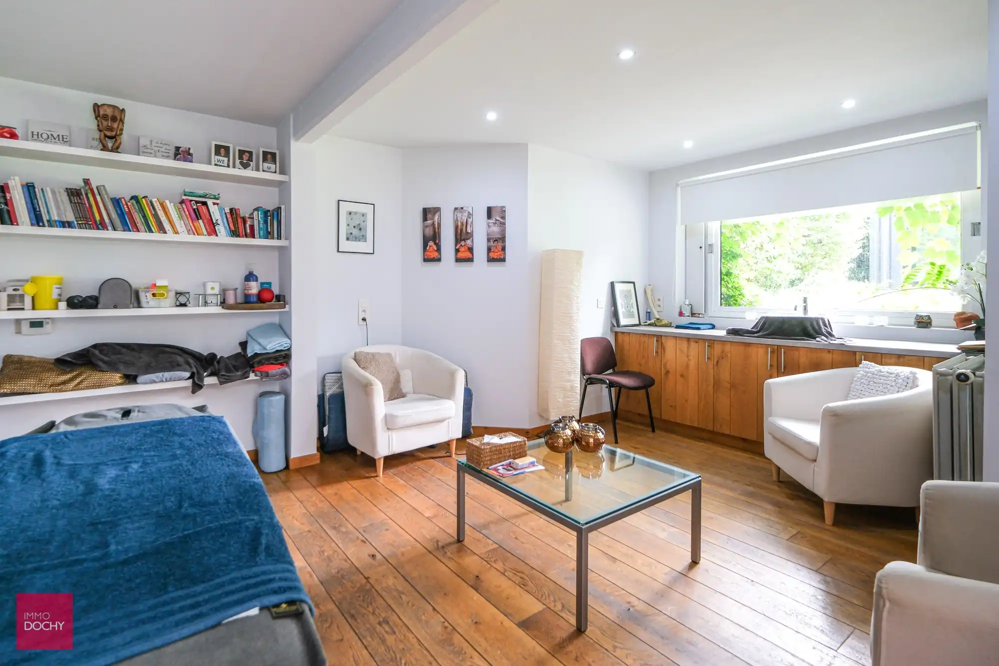 Ruime (groeps)praktijk of kantoor met woning foto 11