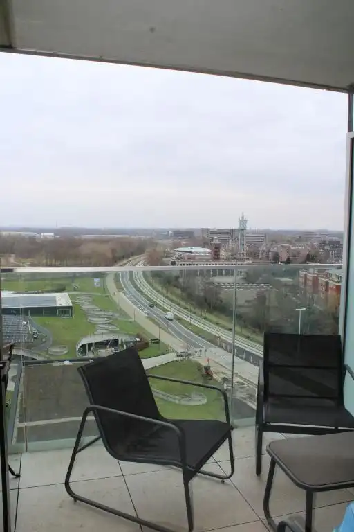 Instapklare studio met prachtig uitzicht in hartje Hasselt foto 14