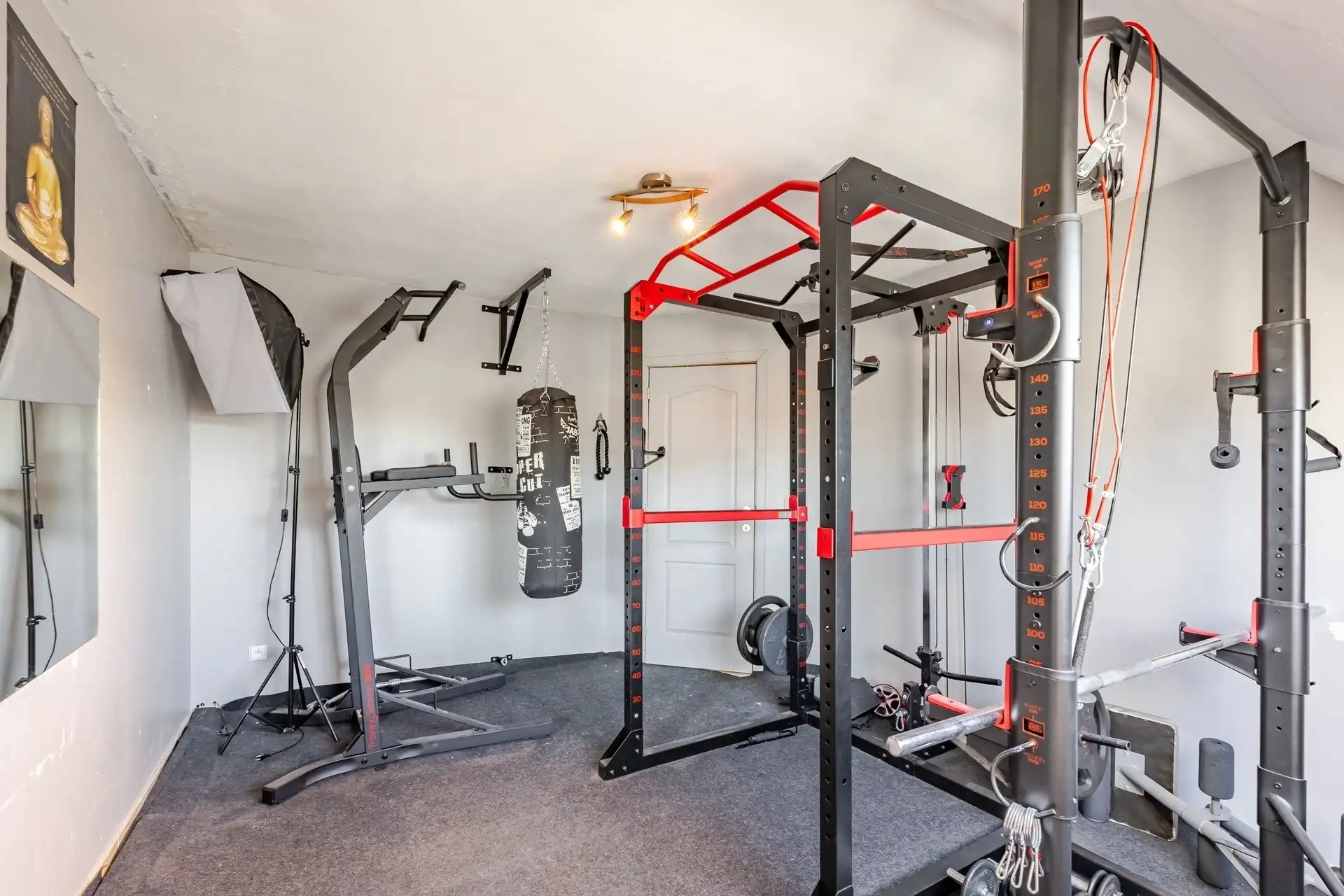 Ruime gezinswoning (225 m²) met 6 slaapkamers, garage en zonnige tuin in Oostende  foto 21