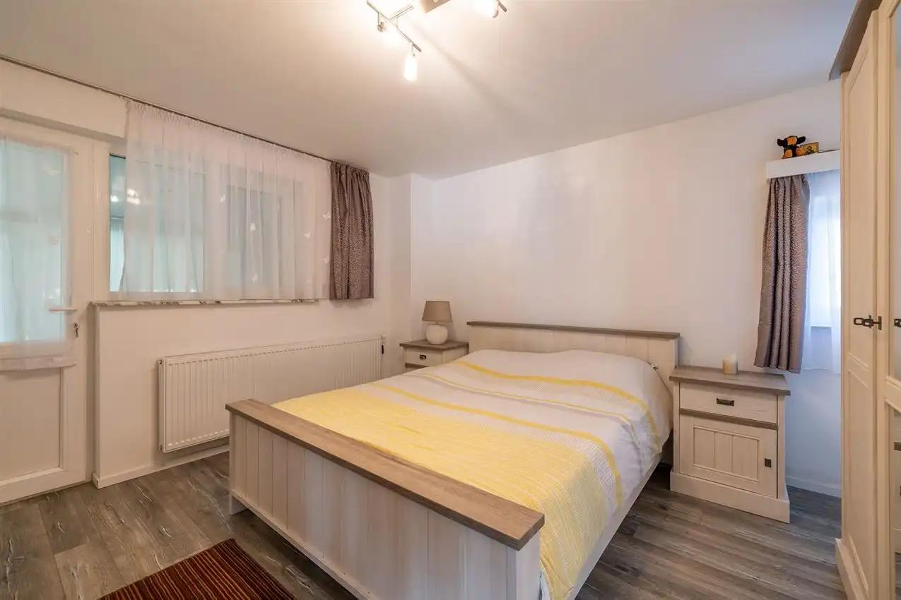 villastijl,vernieuwd in 2018, label D, mooi perceel foto 14