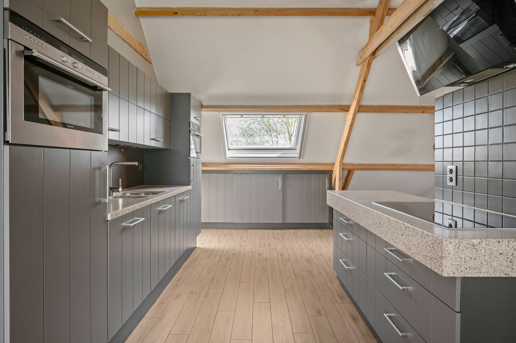 IN OPTIE. Woning met industriehal (212m2) op 2229m2 grond foto 27