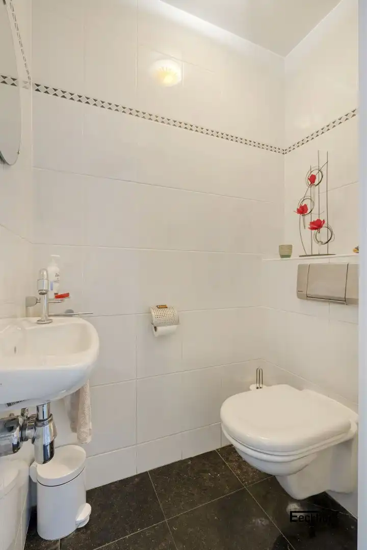 Ruim 3-slaapkamer appartement met zonneterras aan het Prinses Stefanieplein te Oostende foto 17