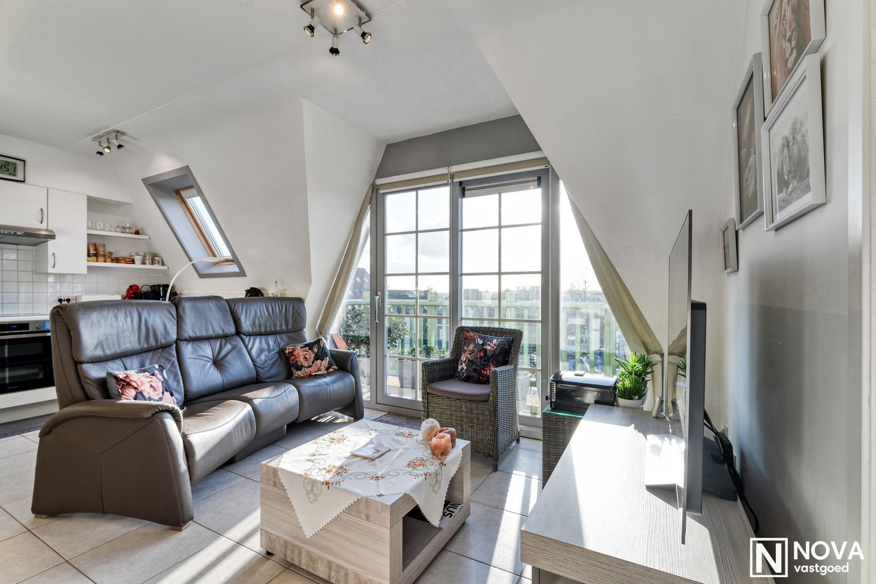 Goed gelegen appartement vlakbij de promenade foto 6