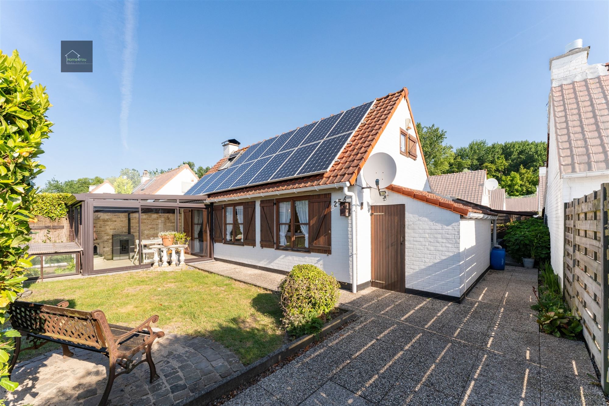 Grote vakantiewoning met tuin & staanplaats vlakbij zee. foto 5