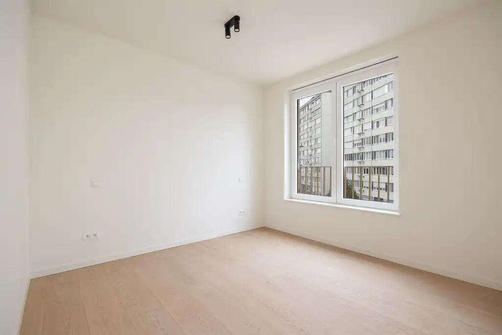 Ruim 3-slaapkamer appartement met luxe afwerking foto 8