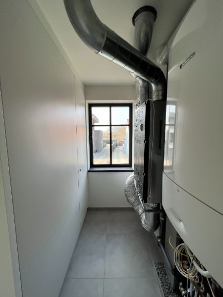 1 SLAAPKAMER APPARTEMENT MET TERRAS, GARAGE EN AUTOSTPL foto 18