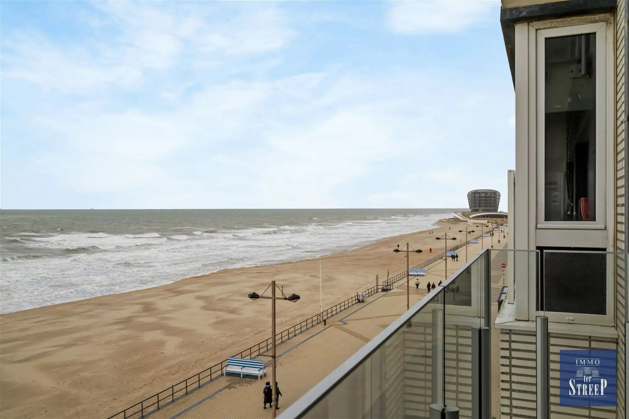 Appartement met 2 slaapkamers op de zeedijk foto 16
