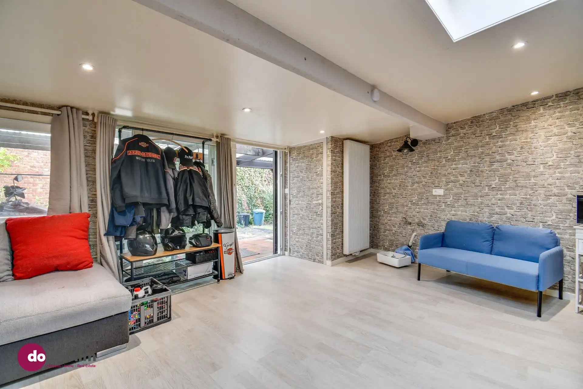 Praktische woning met mooie tuin en uitstekende bereikbaarheid foto 17