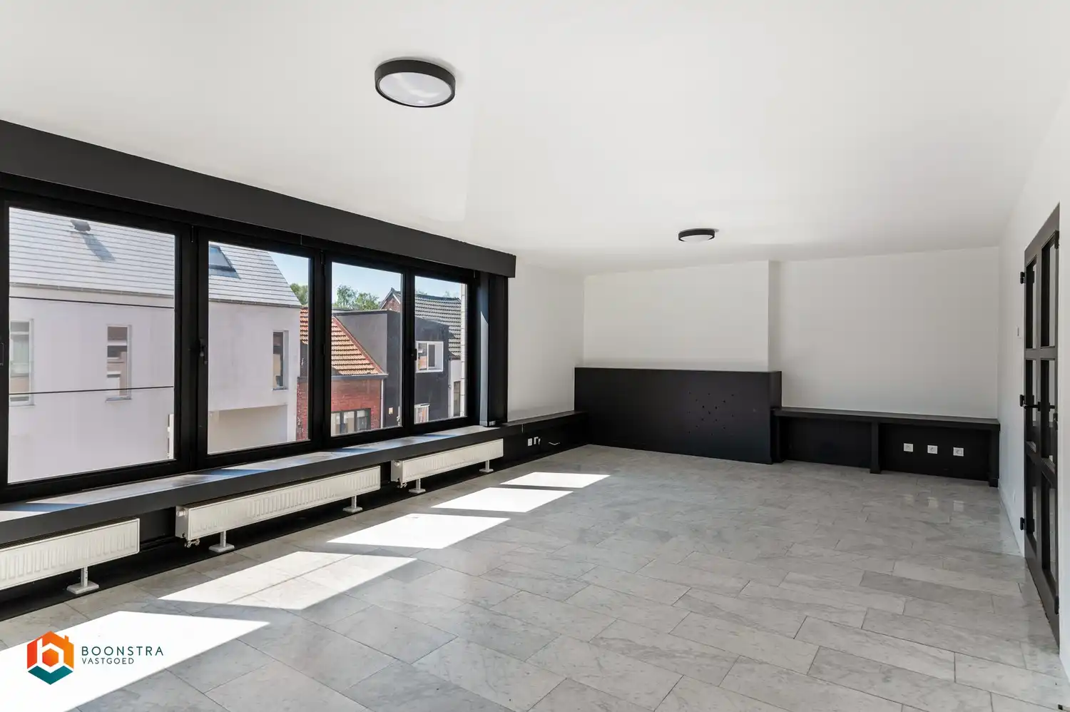 Gerenoveerd 2 slpkr appartement met uniek zicht op TOP locatie foto 4