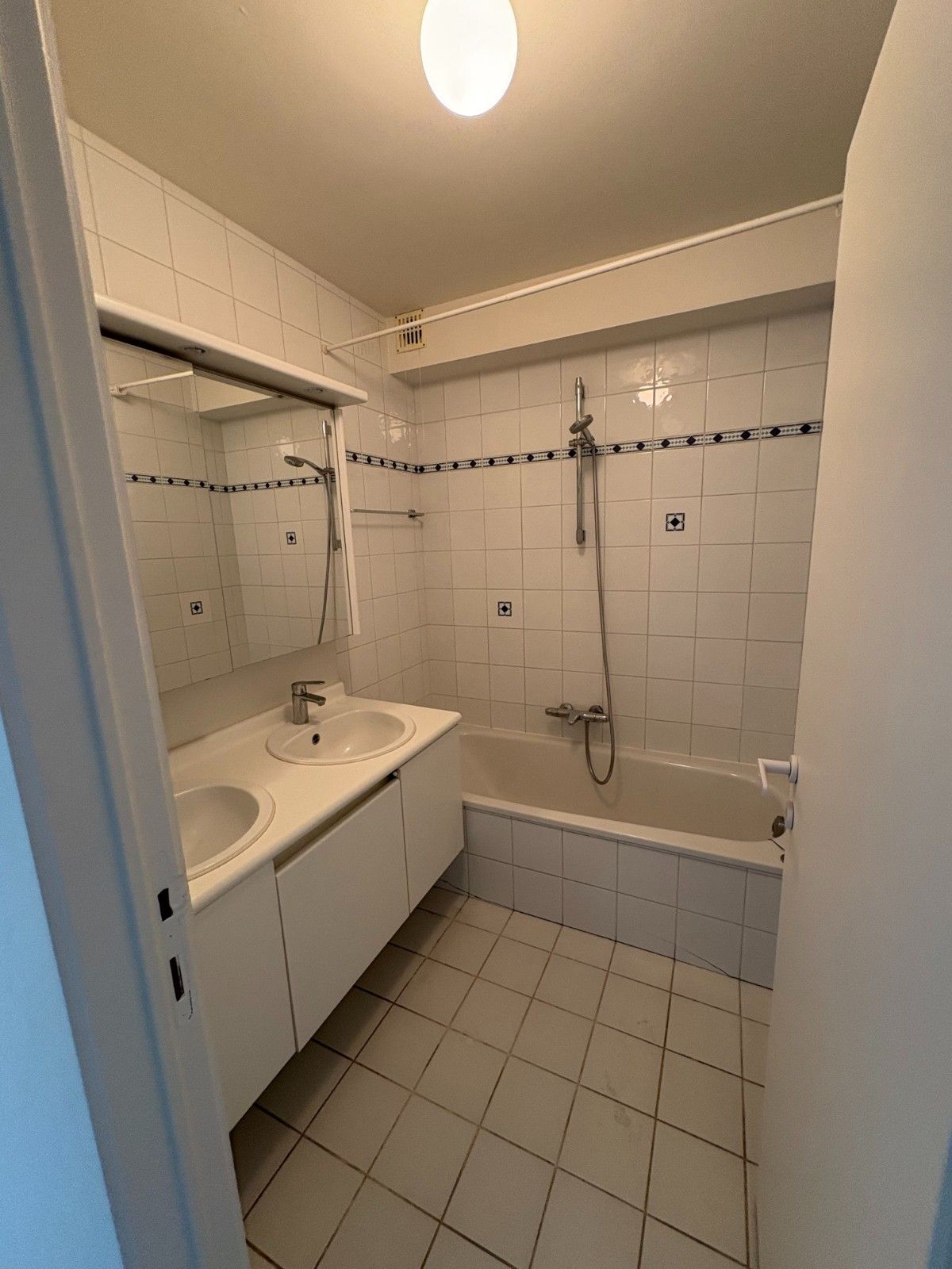 🌇 Stadse charme in Waregem – Appartement met ruimte en potentieel! foto 55