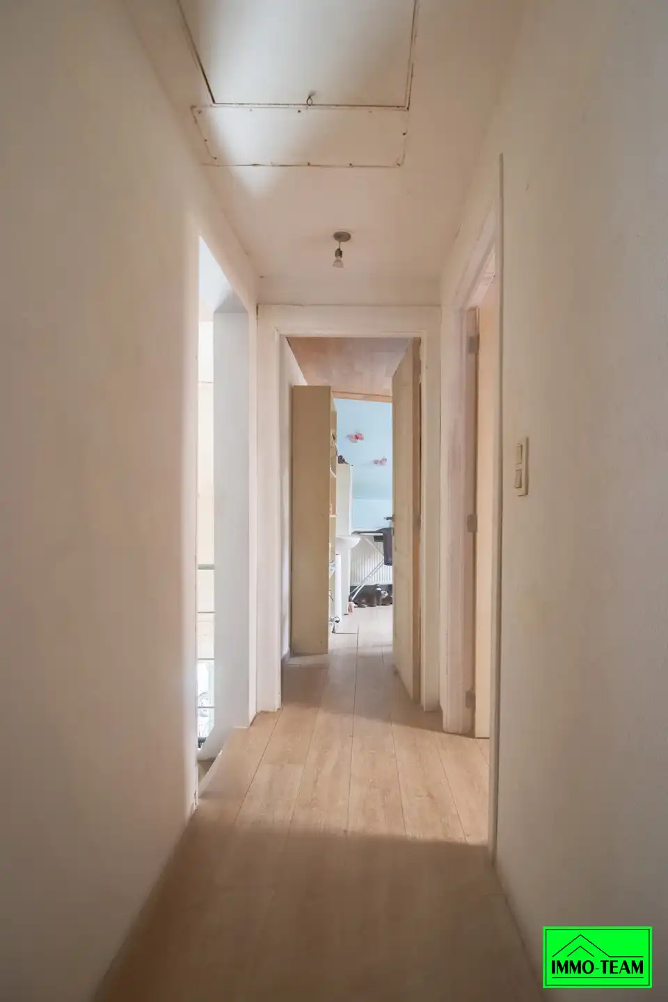 2-gevelwoning met 3 slaapkamers op wandelafstand station foto 5