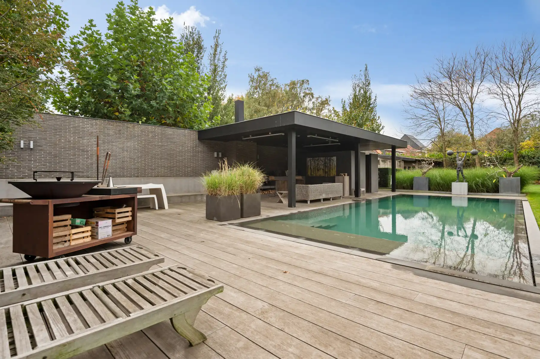 High-end afgewerkte praktijkvilla in het centrum foto 3