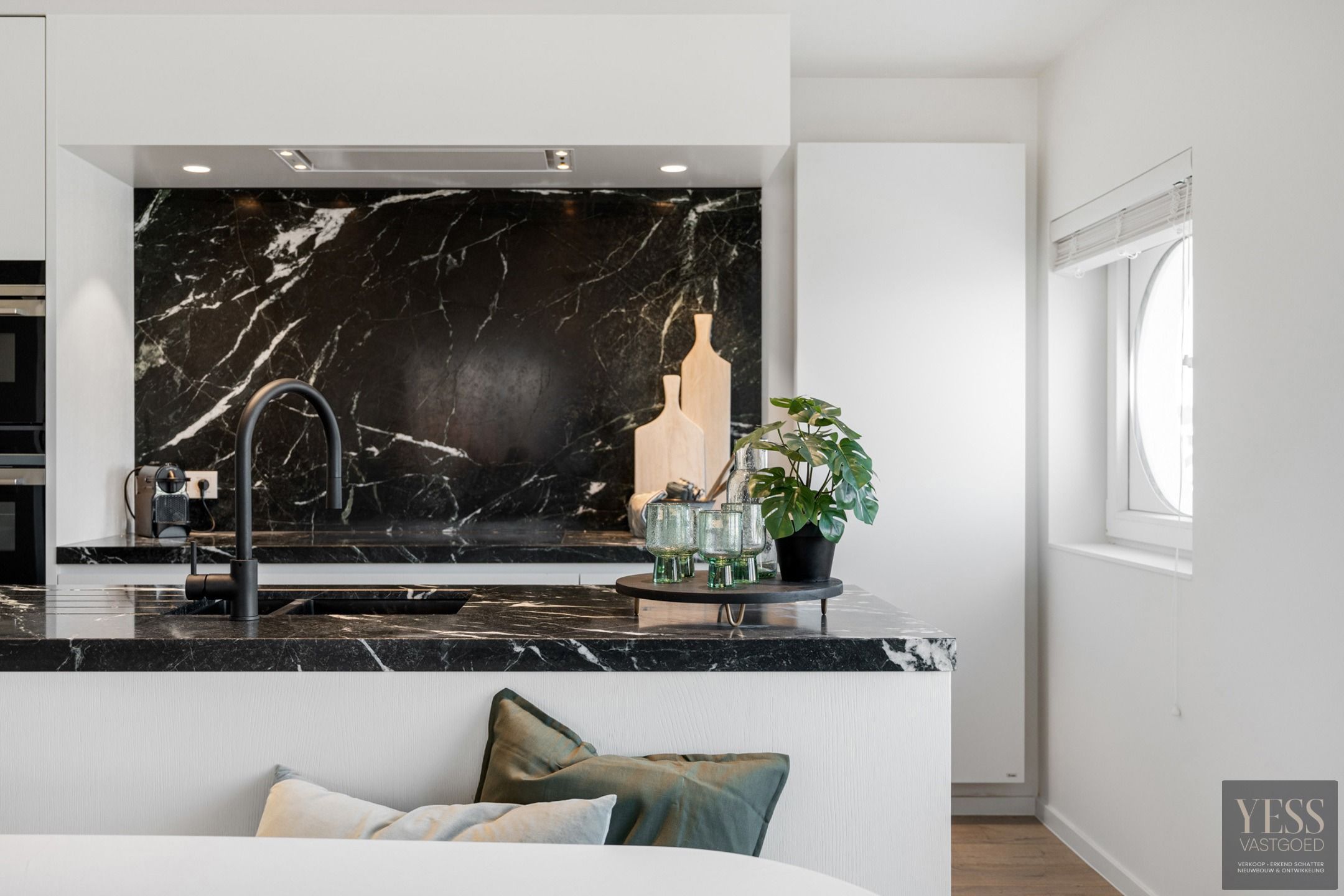 Prachtig appartement met zicht over het Zegemeer te Knokke! foto 12