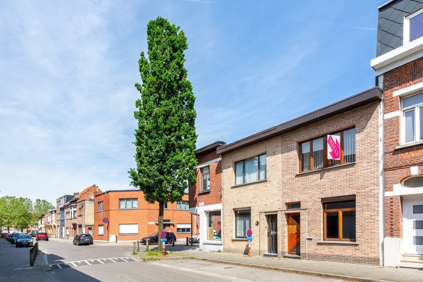 Woning met 2 slaapkamers en koer foto 2