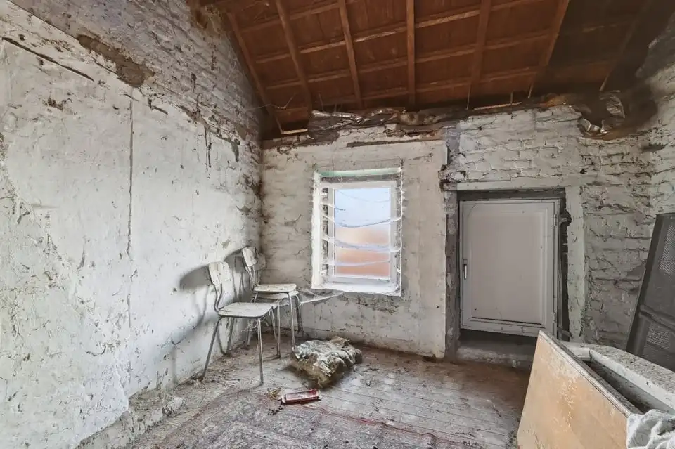 TE RENOVEREN GEZINSWONING MET POTENTIEEL EN TUIN IN HARTJE ZOUTLEEUW foto 16