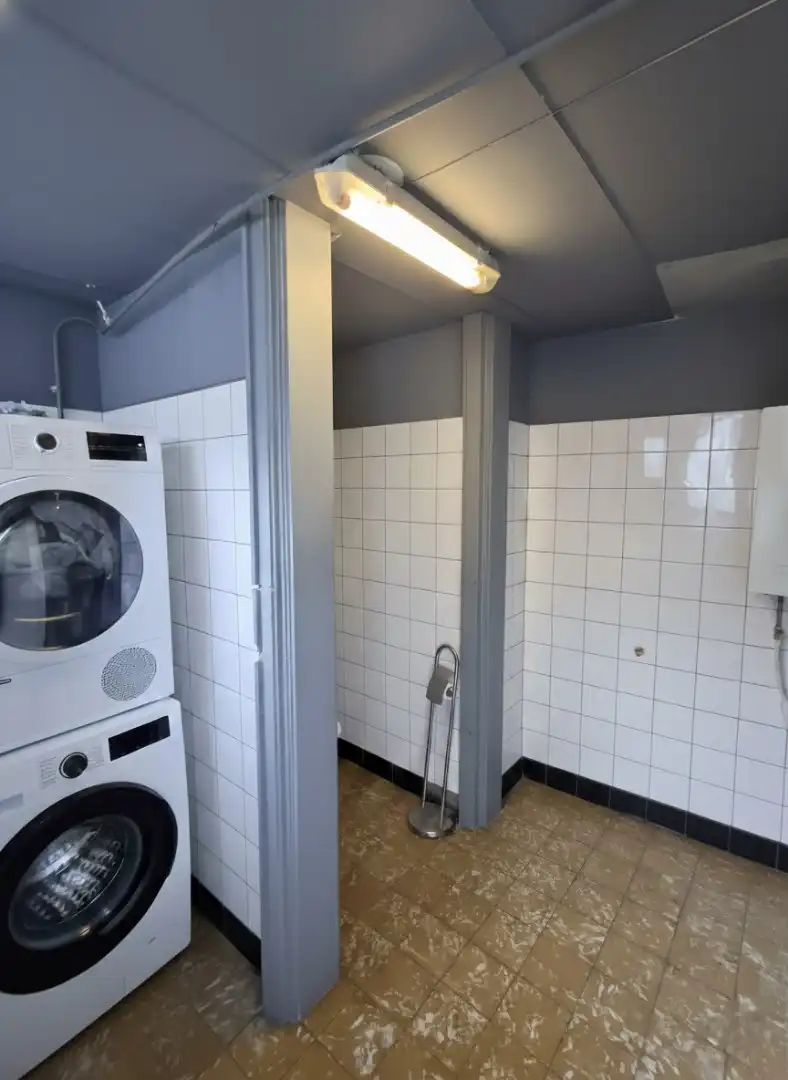 GEZELLIG CAFE MET RUIME WOONST TE HUUR OP TOPLOCATIE IN PITTEM foto 16