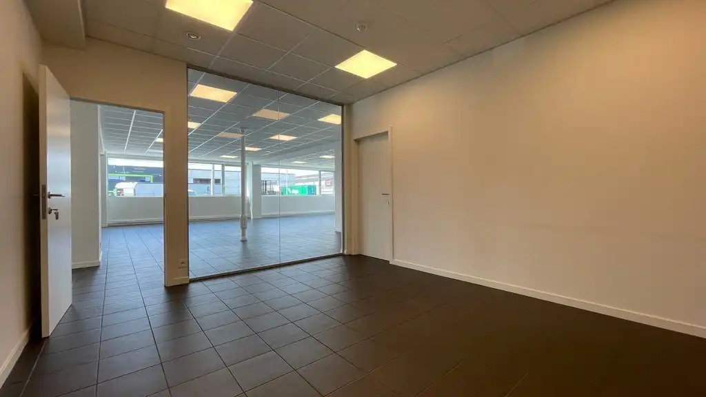 Kantoor te huur in Schomhoeve Logistic Center in haven Antwerpen foto 4