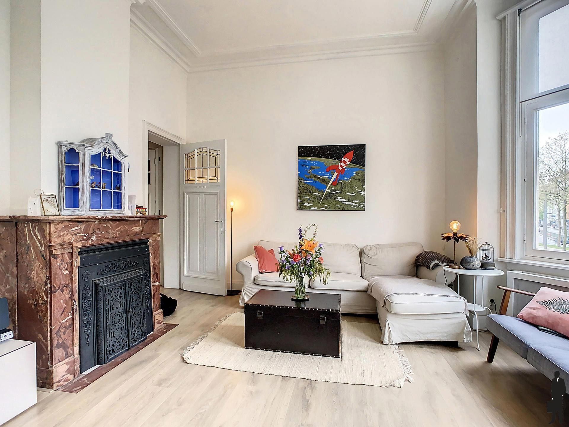 Authentiek appartement in Art Nouveau stijl. foto 3