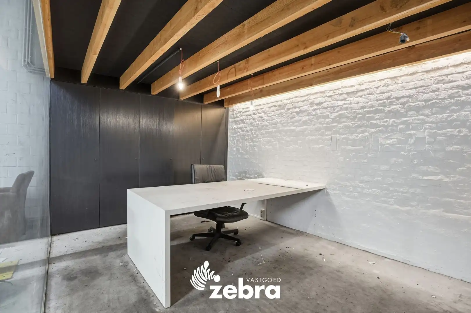 Woning met magazijn te Heule! foto 4