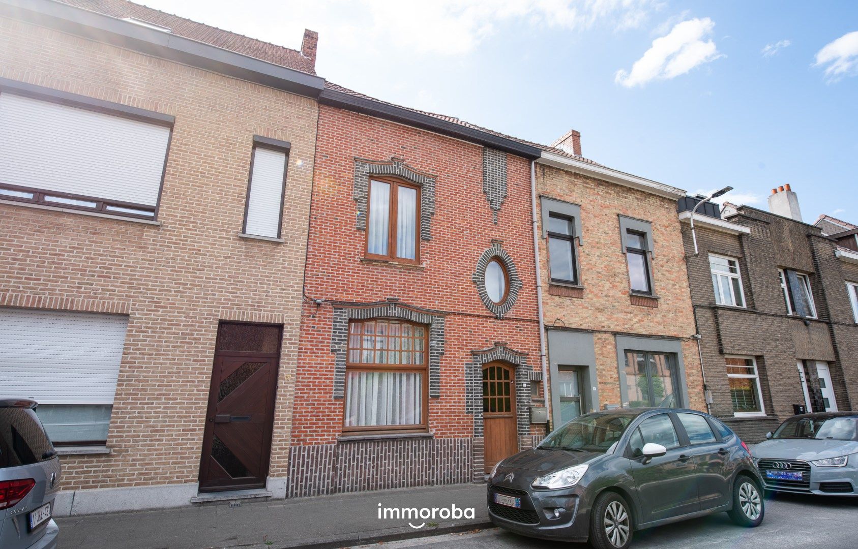 Hoofdfoto van de publicatie: TE KOOP: Te renoveren woning in Gentbrugge!