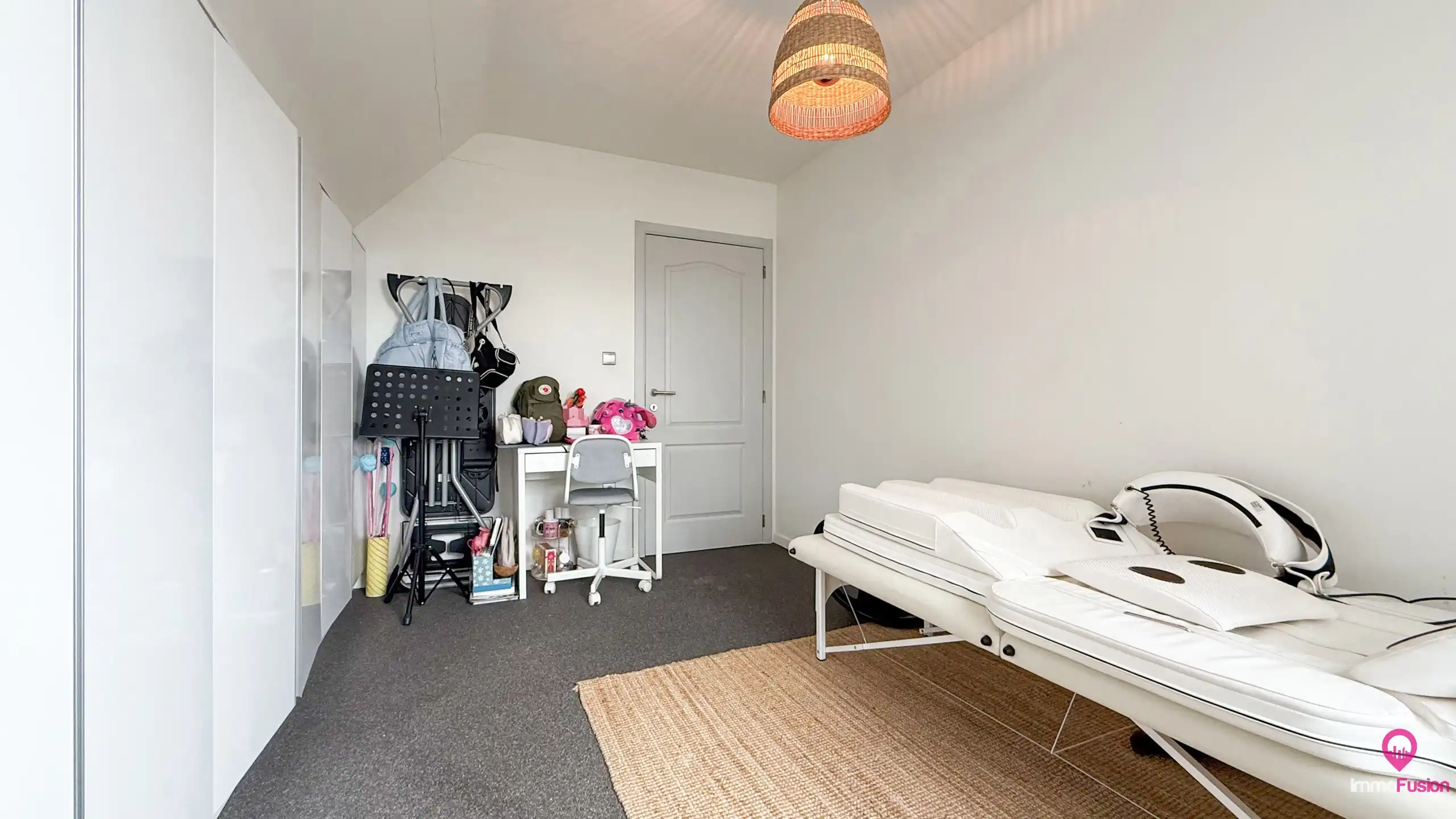 Ruim energiezuinig duplex appartement met 3 slaapkamers! foto 30