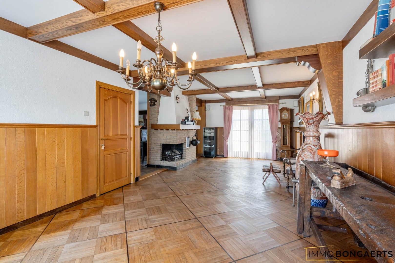 Ruime woning met drie slaapkamers  foto 7