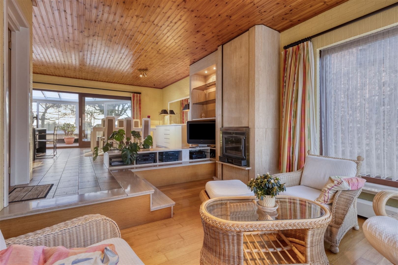 Mooi gelegen statige woning op 1231 m2 foto 9