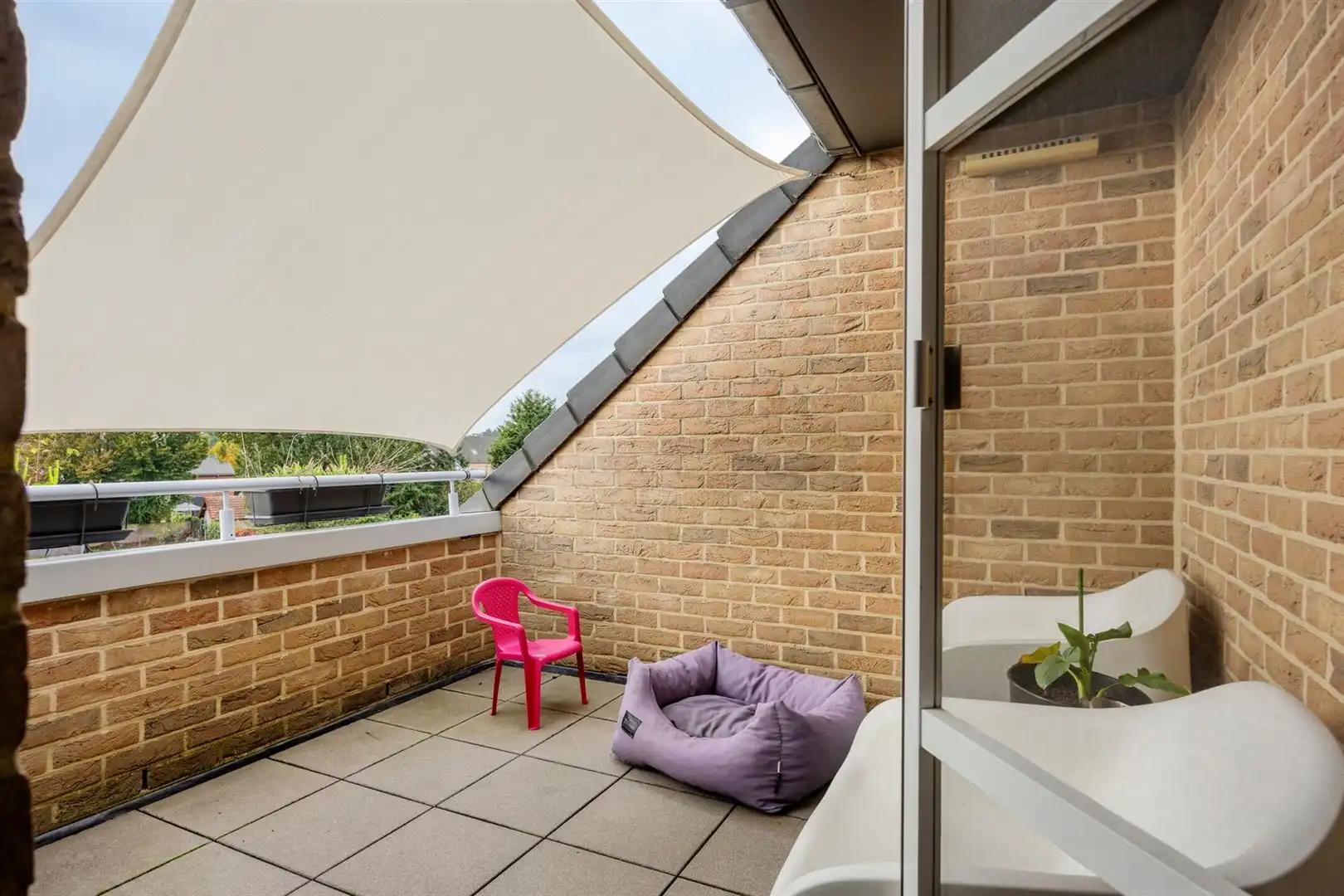 TE KOOP: Appartement met 1 slaapkamer, 2 terrassen en garage in Zonhoven! foto 14