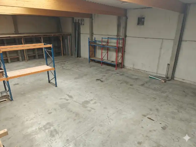 Magazijn te huur foto 2