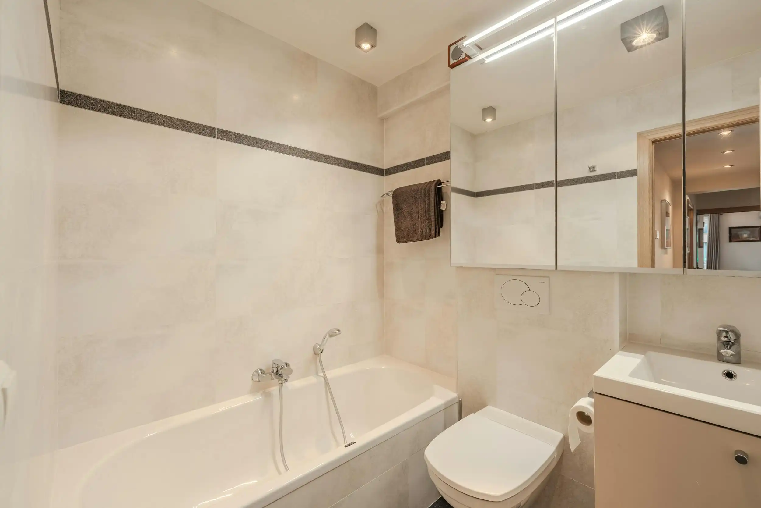 Lichtrijk hoekappartement met 3 slaapkamers op topligging! foto 11