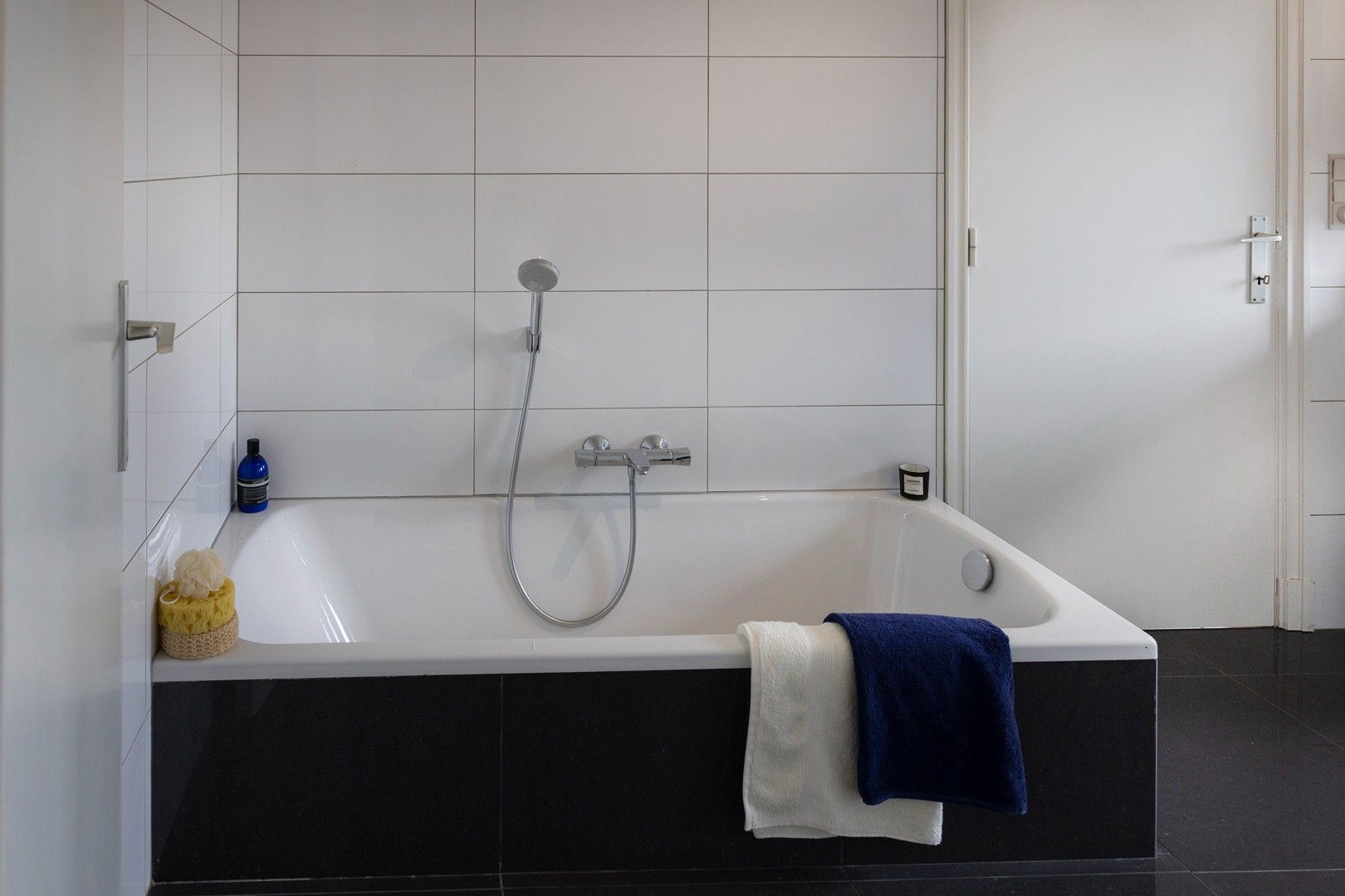 Groot appartement met 160 m² netto bewoonbare oppervlakte. foto 13