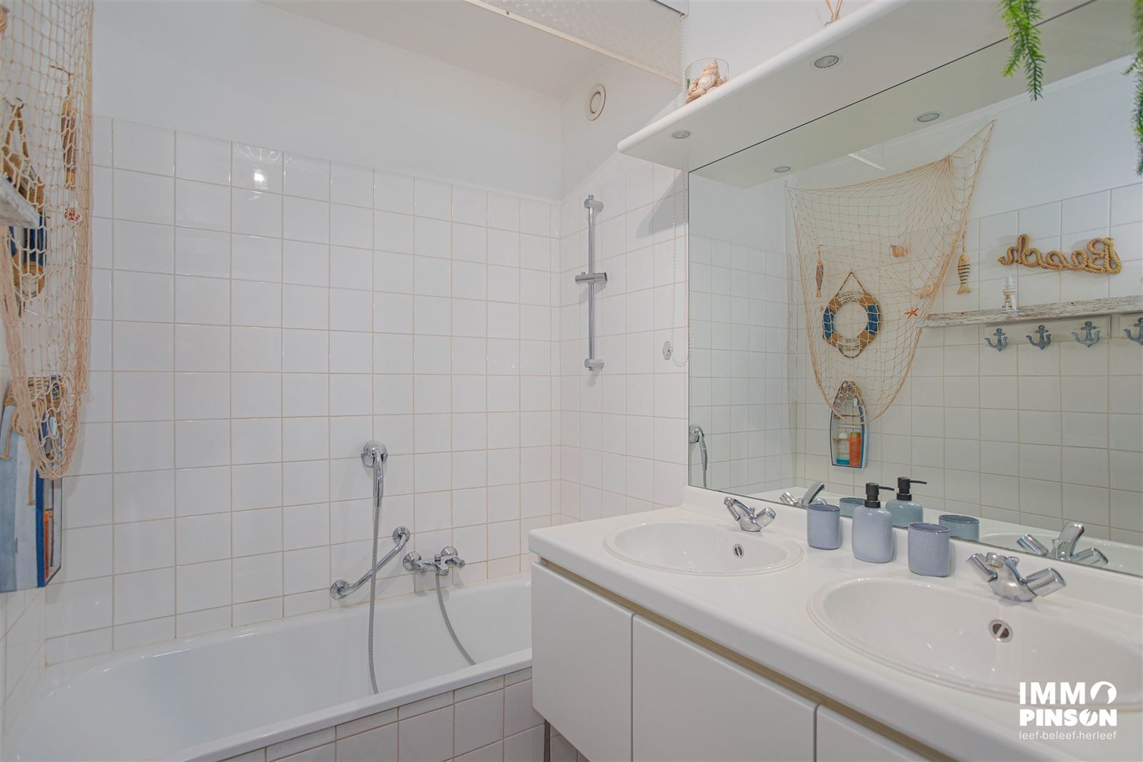 Appartement 2 slaapkamers, vrij uitzicht en centrale ligging foto 5