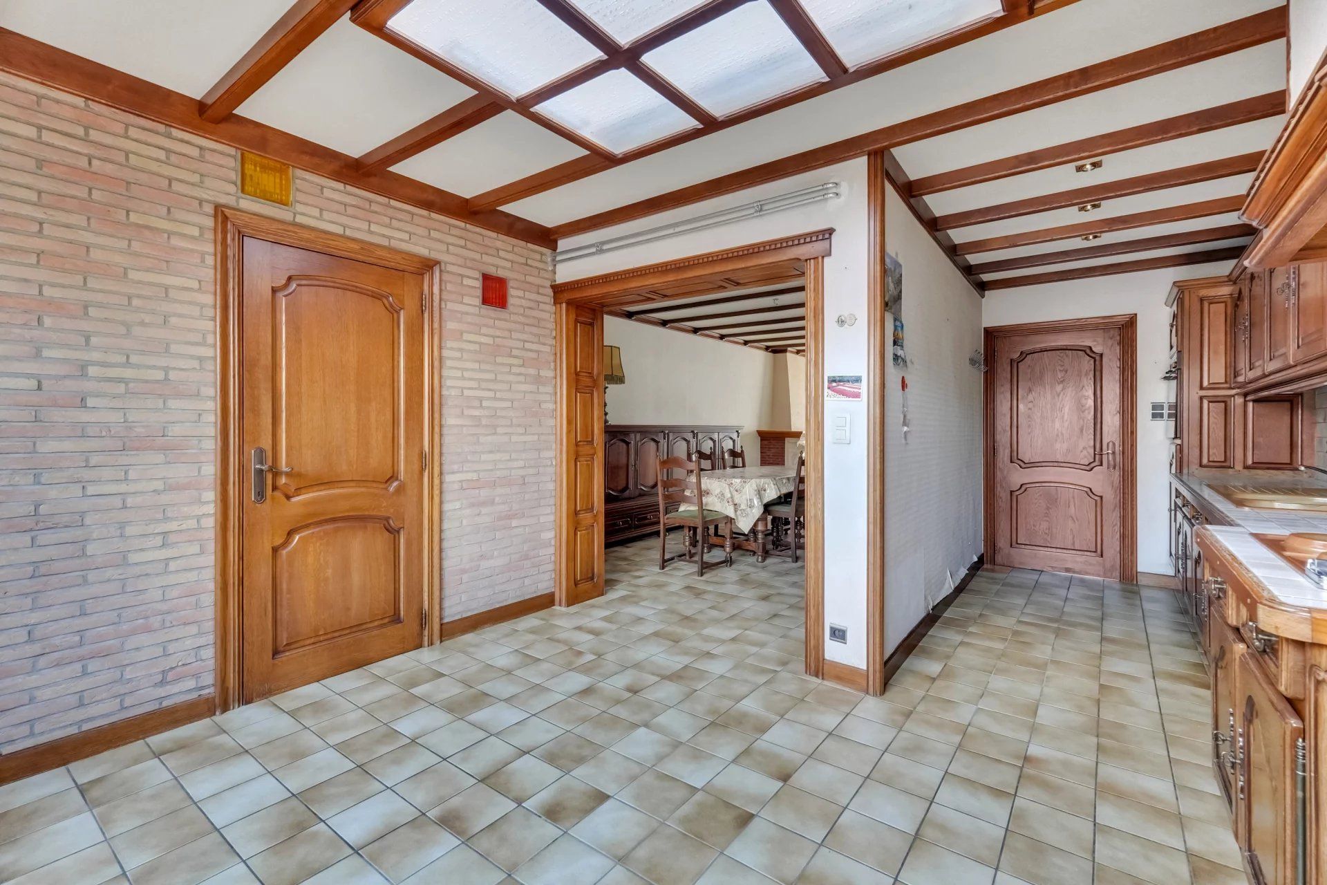 Verzorgde rijwoning nabij het centrum foto 8