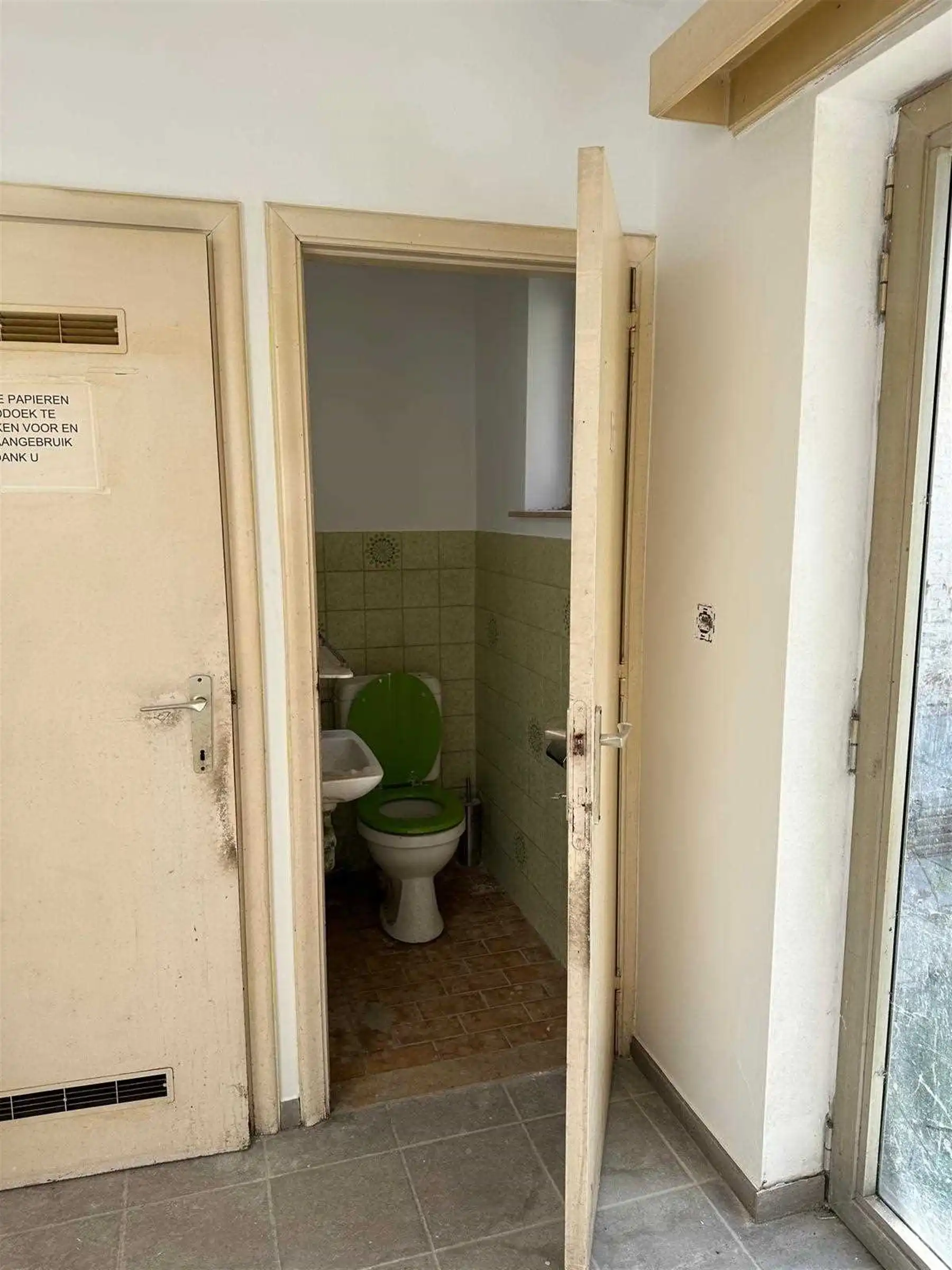 Centraal gelegen handelspand! foto 7