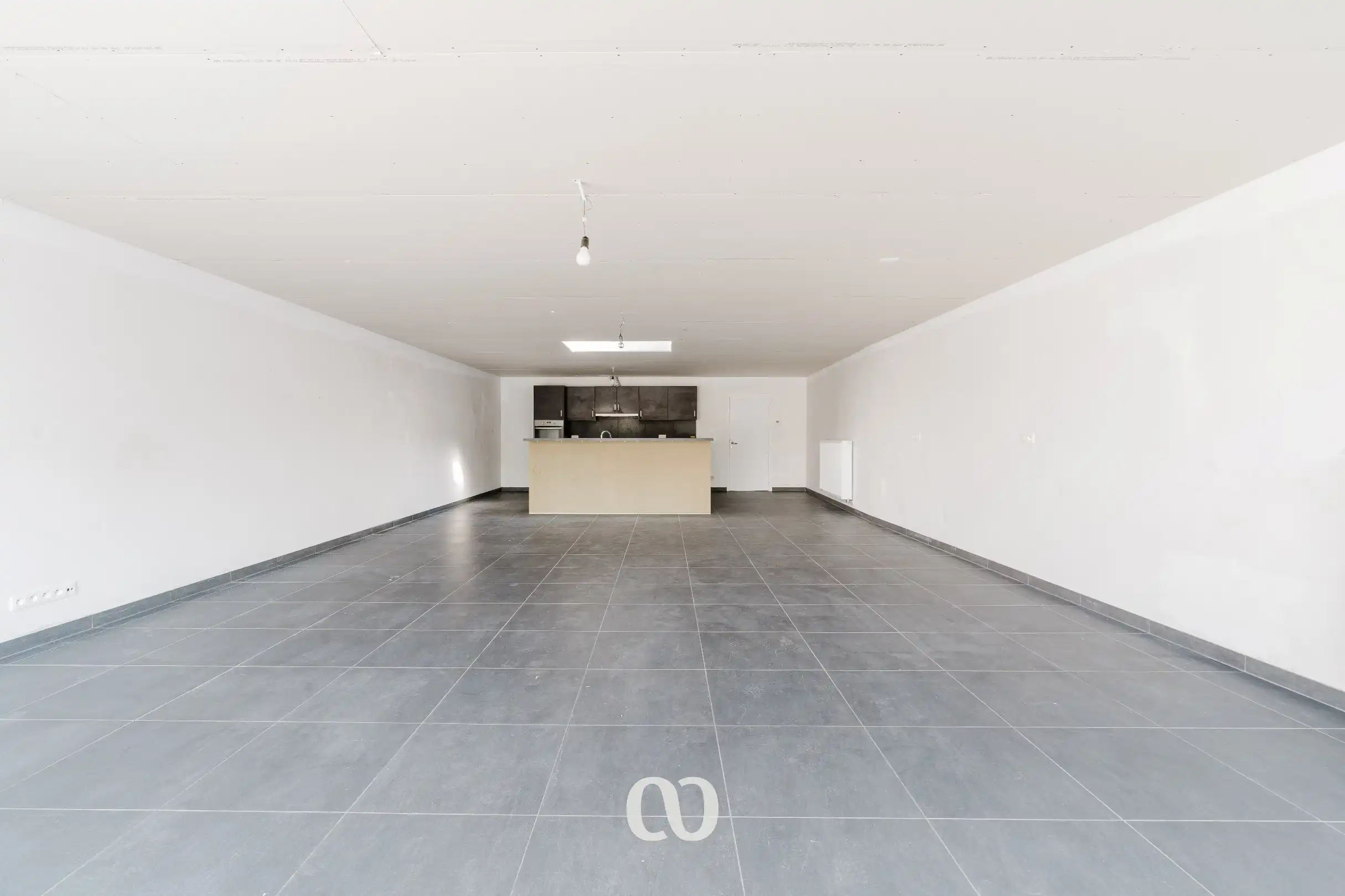 Instapklare gerenoveerde woning met ruime aanbouw en grote tuin in Brakel foto 2