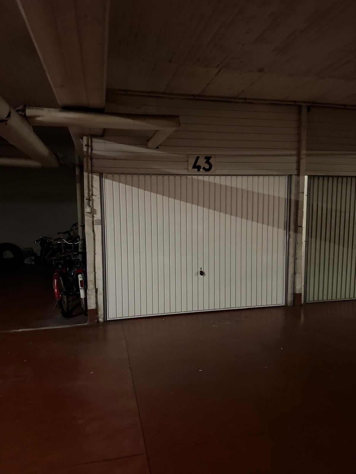 afgesloten garagebox foto 4